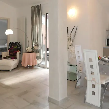 Locazione Turistica Casa Vicino Mare Apartment *